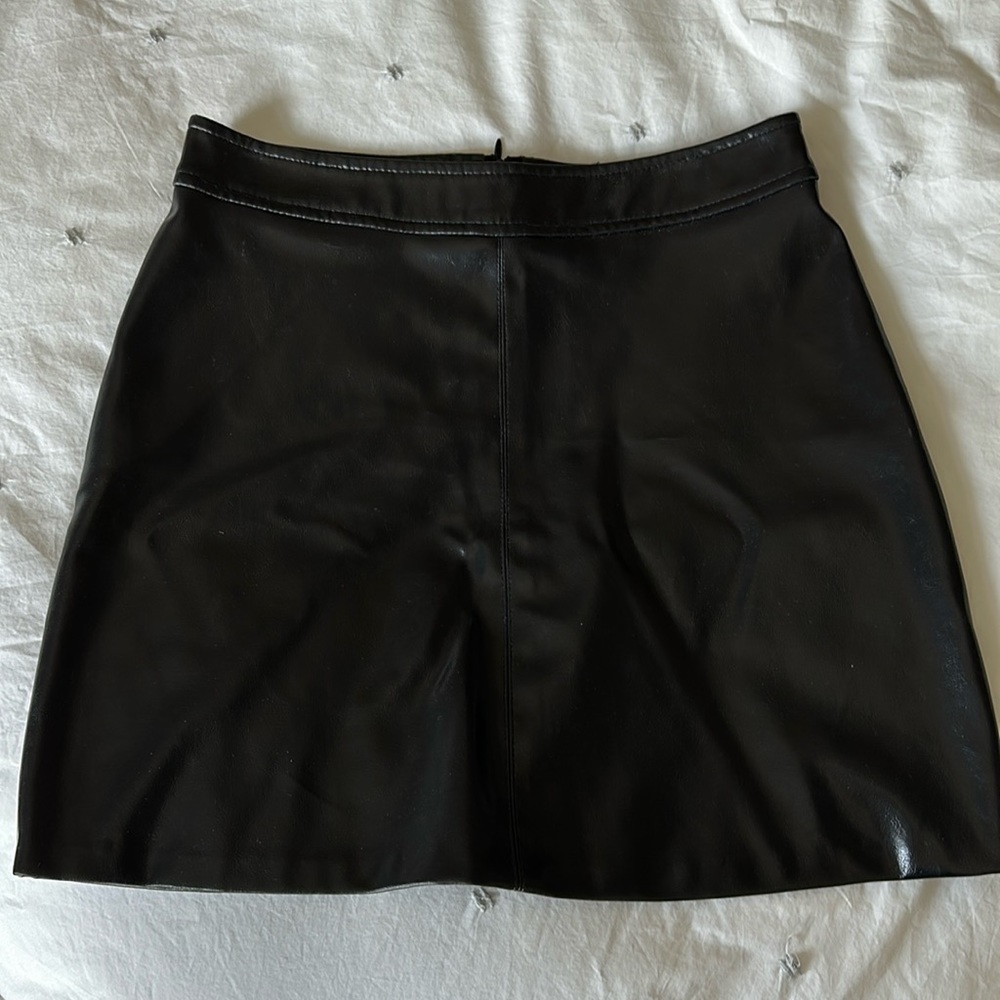 MORGAN DE TOI fitted faux leather skirt